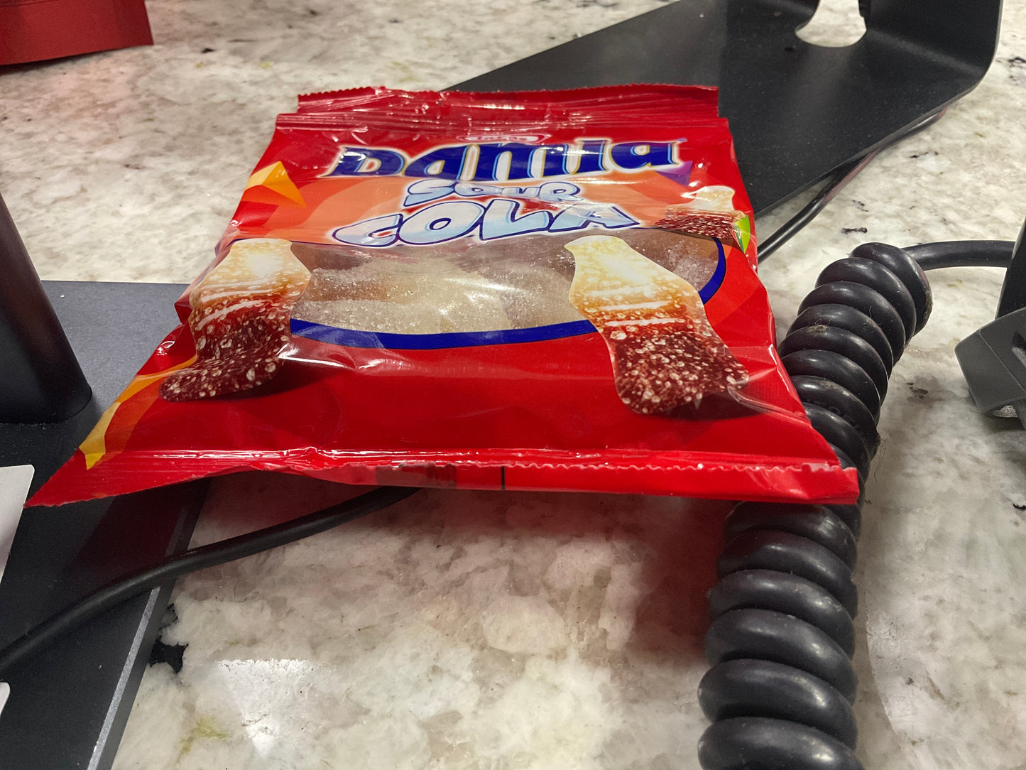 Damla sour cola